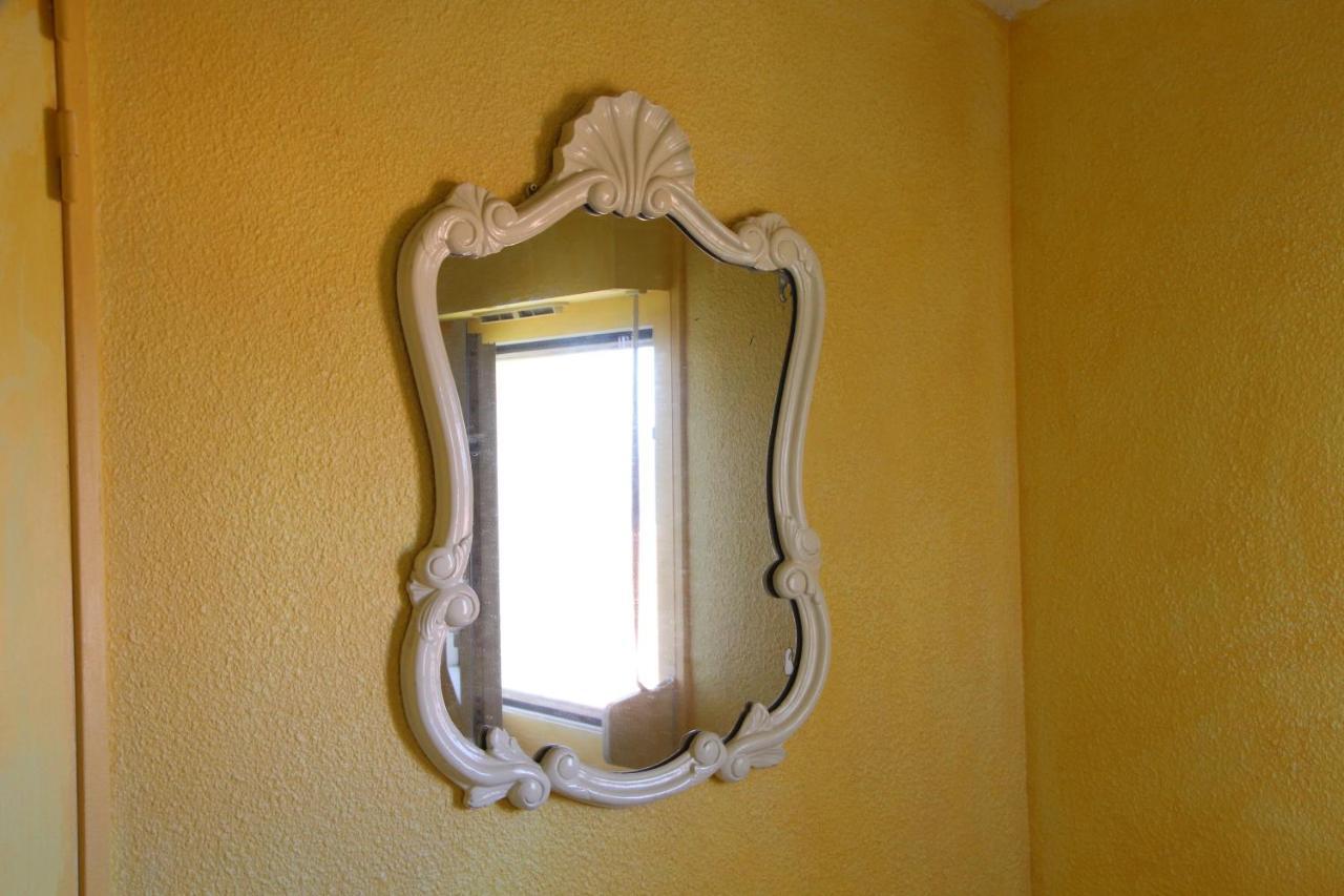 De La Couleur Aux Marquises Apartamento La Londe-les-Maures Exterior foto
